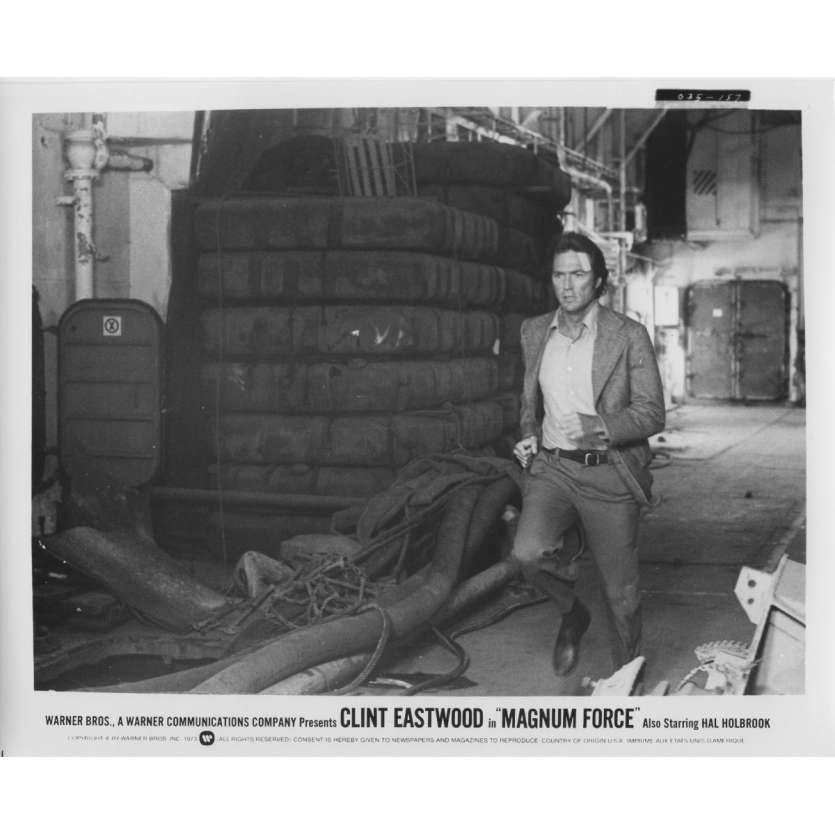 MAGNUM FORCE Original Movie Still N157 - 8x10 in. - 1973 - Ted Post, Clint Eastwood