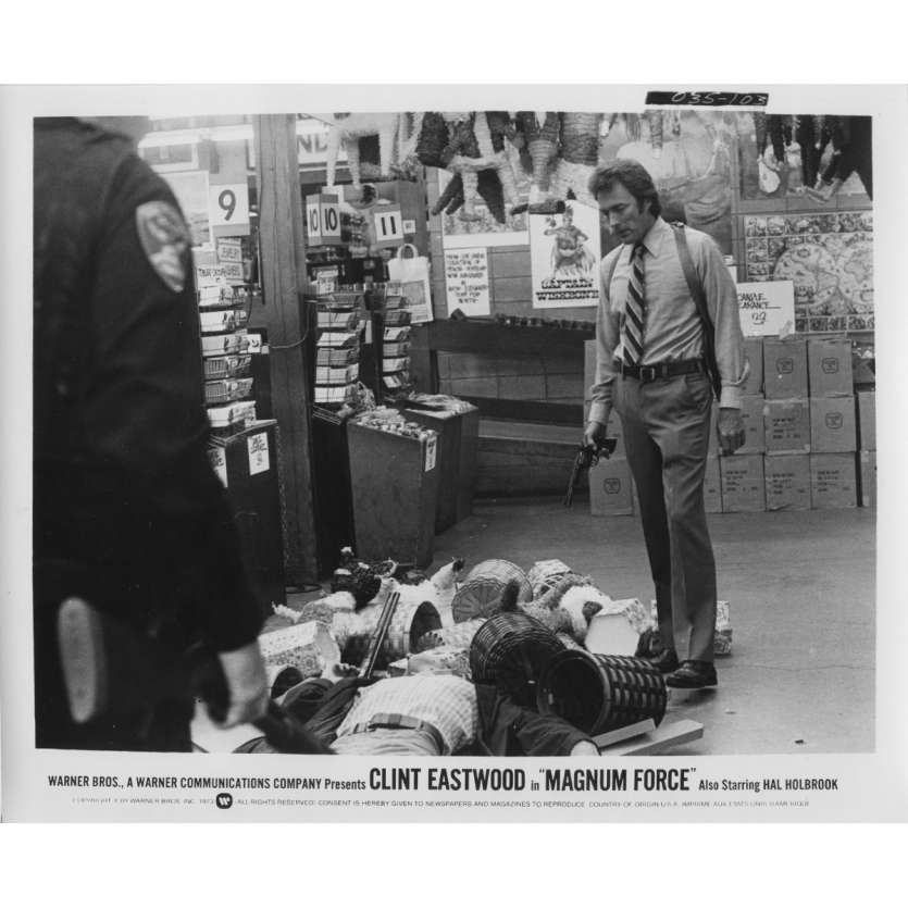 MAGNUM FORCE Original Movie Still N103 - 8x10 in. - 1973 - Ted Post, Clint Eastwood