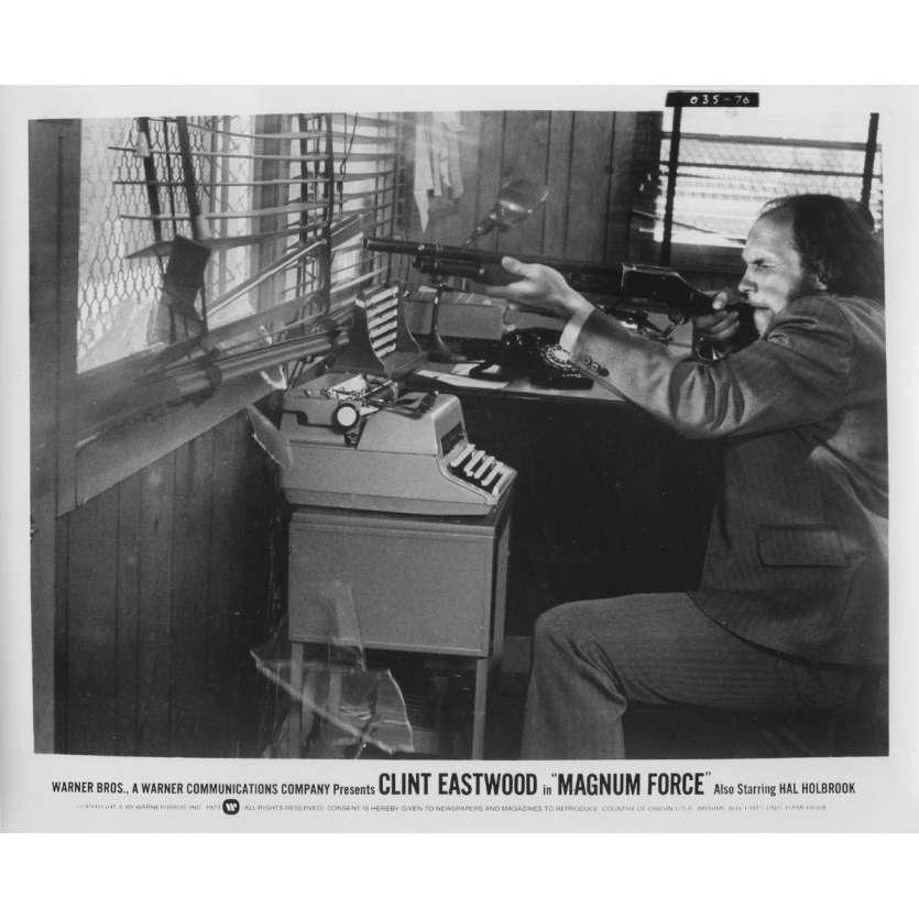 MAGNUM FORCE Photo de presse N76 - 20x25 cm. - 1973 - Clint Eastwood, Ted Post