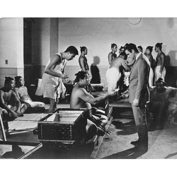 YOU ONLY LIVE TWICE Original Movie Still N03 - 7x9 in. - 1967 - Lewis Gilbert, Sean Connery YOU ONLY LIVE TWICE Original Movie Still N03 - 7x9 in. - 1967 - Lewis Gilbert, Sean Connery