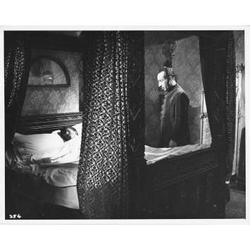 LA FEMME REPTILE Photo de presse N256 - 20x25 cm. - 1966 - Noel Willman, John Gilling