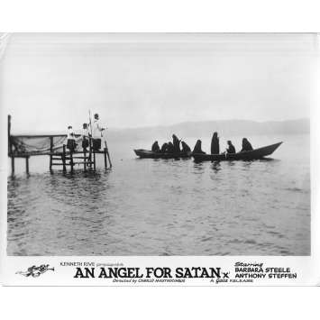 UN ANGE POUR SATAN Photo de presse - 20x25 cm. - 1966 - Barbara Steele, Camillo Mastrocinque