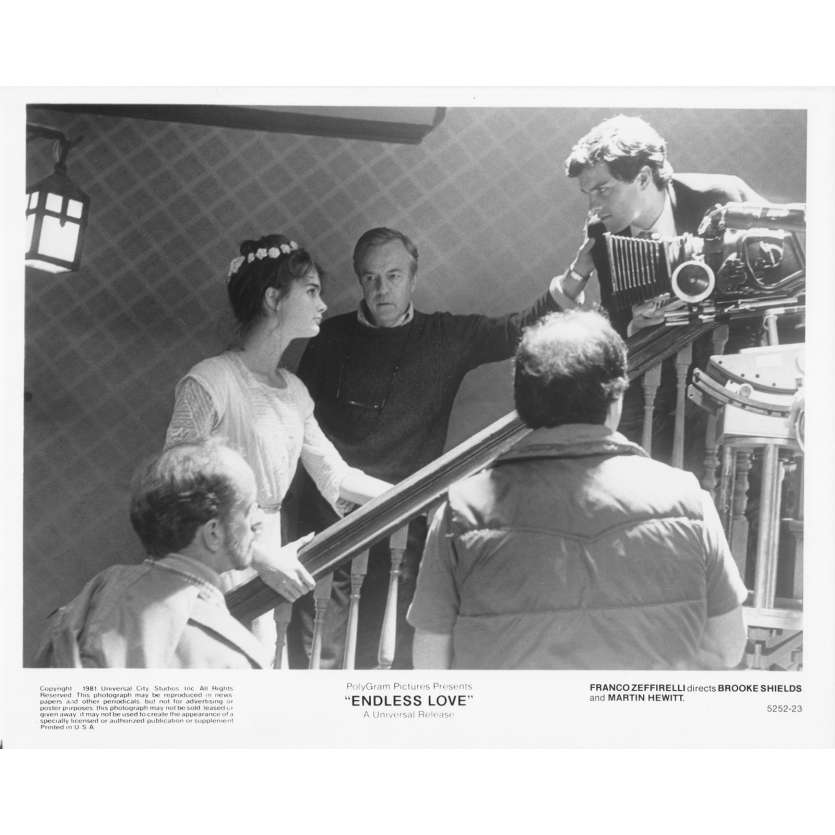 UN AMOUR INFINI Photo de presse 5252-23 - 20x25 cm. - 1981 - Brooke Shields, Franco Zeffirelli