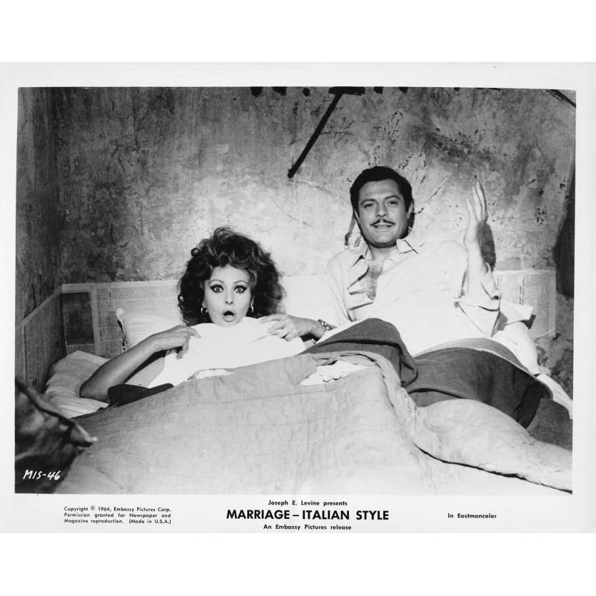 MARRIAGE ITALIAN STYLE Original Movie Still MIS-46 - 8x10 in. - 1964 - Vittorio De Sica, Sophia Loren, Marcello Mastroianni