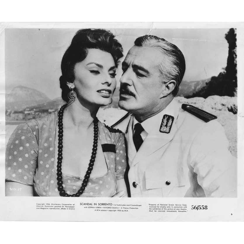 PAIN, AMOUR, AINSI SOIT-IL Photo de presse 513-17 - 20x25 cm. - 1955 - Vittorio De Sica, Sophia Loren, Dino Risi