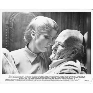 LES PREDATEURS Photo de presse 5378-10 - 20x25 cm. - 1983 - David Bowie, Tony Scott