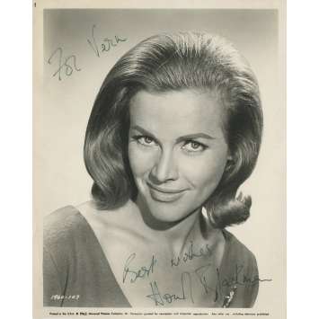 GOLDFINGER Original Still Signed by HONOR BLACKMAN- 8x10 in. - 1964