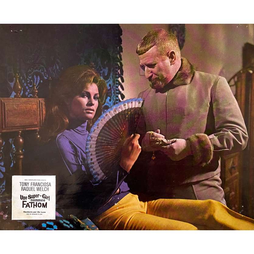 FATHOM Vintage Lobby Card N05 - 10x12 in. - 1967 - Leslie H. Martinson, Raquel Welch