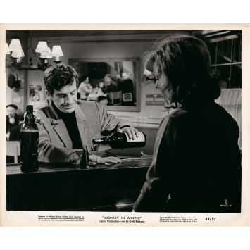 UN SINGE EN HIVER Photo de presse MW-4 - 20x25 cm. - 1962 - Jean-Paul Belmondo, Henri Verneuil UN SINGE EN HIVER Photo de presse MW-4 - 20x25 cm. - 1962 - Jean-Paul Belmondo, Henri Verneuil