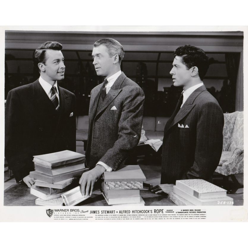 LA CORDE Photo de presse 358-134 - 20x25 cm. - 1948 - James Stewart, Alfred Hitchcock