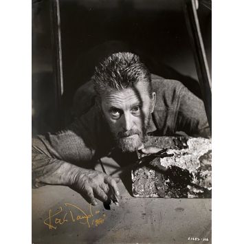 LA VIE PASSIONNEE DE VINCENT VAN GOGH Photo Prestige signée par KIRK DOUGLAS- 28x36 cm. - 1956