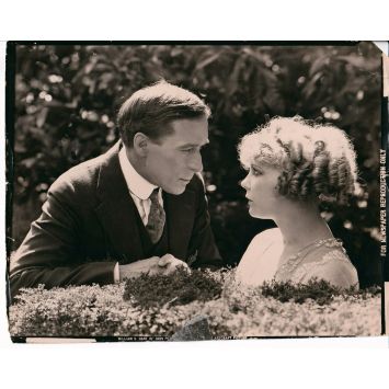 JOHN PETTICOATS Movie Still A87-39 - DeLuxe - 8x10 in. - 1919 - Lambert Hillyer, William S. Hart
