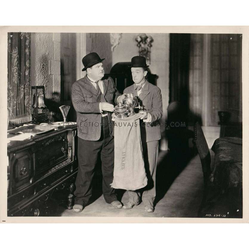 LES DEUX CAMBRIOLEURS photo de presse HR-L29-13 - 20x25 cm. - 1930 - Olivier Hardy, Stan Laurel