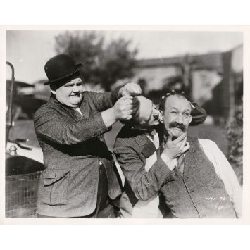 BIG BUSINESS Movie Still WCK-76 - 8x10 in. - 1928/R1950 - Stan Laurel, Olivier Hardy BIG BUSINESS Movie Still WCK-76 - 8x10 in. - 1928/R1950 - Stan Laurel, Olivier Hardy