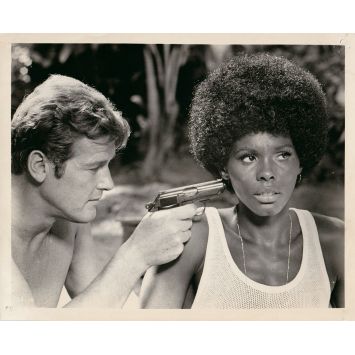 VIVRE ET LAISSER MOURIR Photo de presse LD-15 - 20x25 cm. - 1973 - Roger Moore, James Bond