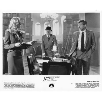 INDIANA JONES ET LA DERNIERE CROISADE Photo de presse IJ3-7 - 20x25 cm. - 1989 - Harrison Ford, Steven Spielberg INDIANA JONES ET LA DERNIERE CROISADE Photo de presse IJ3-7 - 20x25 cm. - 1989 - Harrison Ford, Steven Spielberg