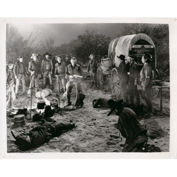 LA RIVIERE ROUGE Photo de presse- 20x25 cm. - 1948 - John Wayne, Howard Hawks