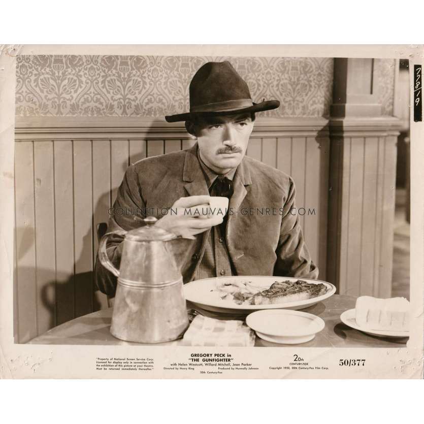 THE GUNFIGHTER Movie Still N377 - 8x10 in. - 1950 - Henry King, Gregory Peck