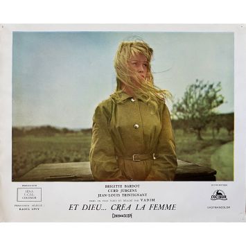 AND GOD CREATED WOMAN Lobby Card N05 - 10x12 in. - 1956 - Roger Vadim, Brigitte Bardot