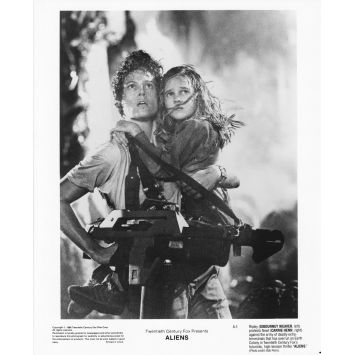 ALIENS Photo de presse A-1 - 20x25 cm. - 1986 - Sigourney Weaver, James Cameron ALIENS Photo de presse A-1 - 20x25 cm. - 1986 - Sigourney Weaver, James Cameron