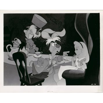 ALICE AU PAYS DES MERVEILLES Photo de presse A-14 - 20x25 cm. - 1951 - Ed Wynn, Walt Disney