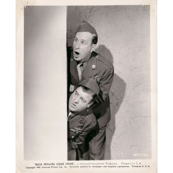 DEUX NIGAUDS DEMOBILISES Photo de presse 1531-77 - 20x25 cm. - 1947 - Bud Abbott, Lou Costello, Charles Barton