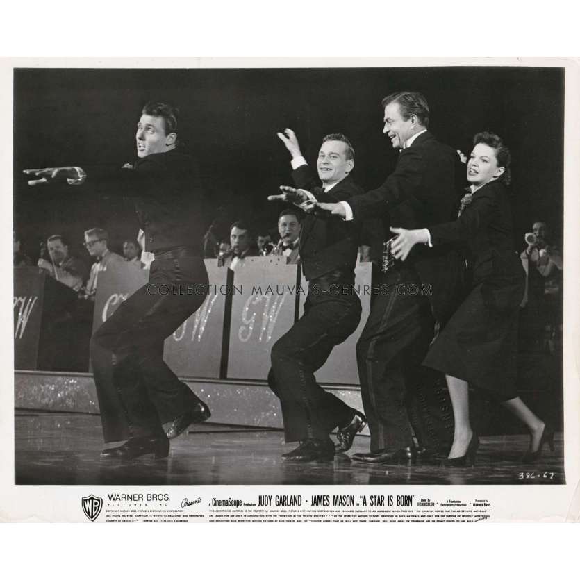UNE ETOILE EST NEE (1954) Photo de presse 386-67 - 20x25 cm. - 1954 - Judy Garland, George Cukor