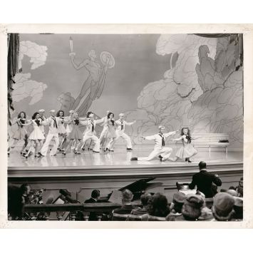 CETTE NUIT ET TOUJOURS Photo de presse D-1022-11 - 20x25 cm. - 1945 - Rita Hayworth, Victor Saville