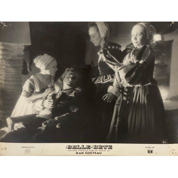 LA BELLE ET LA BETE Photo de film 216 - 24x30 cm. - 1946 - Jean Marais, Jean Cocteau