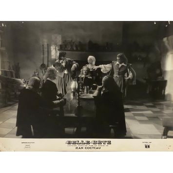 LA BELLE ET LA BETE Photo de film 258 - 24x30 cm. - 1946 - Jean Marais, Jean Cocteau