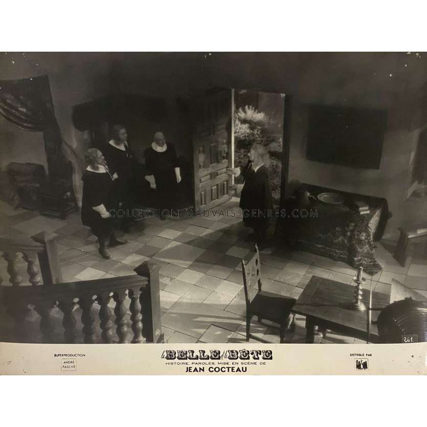 LA BELLE ET LA BETE Photo de film 261 - 24x30 cm. - 1946 - Jean Marais, Jean Cocteau