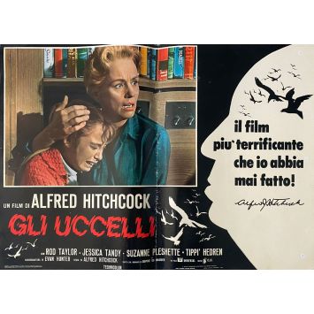 THE BIRDS Italian Movie Poster N04 - 18x26 in. - 1963/R1970 - Alfred Hitchcock, Tippi Hedren