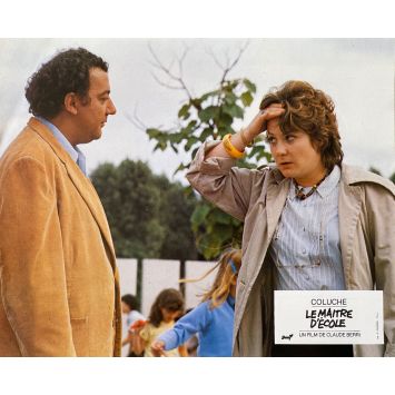 LE MAITRE D'ECOLE French Lobby Card- 9x12 in. - 1981 - Claude Berri, Coluche