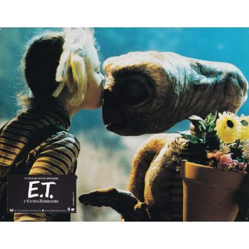 E.T. THE EXTRA-TERRESTRIAL French Lobby Card N02 - 9x12 in. - 1982 - Steven Spielberg, Dee Wallace
