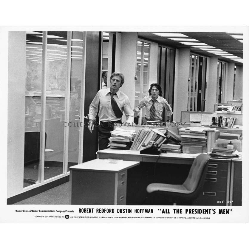 ALL THE PRESIDENT'S MEN U.S Movie Still 250-33A - 8x10 in. - 1976 - Alan J. Pakula, Dustin Hoffman