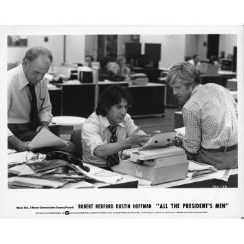 ALL THE PRESIDENT'S MEN U.S Movie Still 250-56 - 8x10 in. - 1976 - Alan J. Pakula, Dustin Hoffman