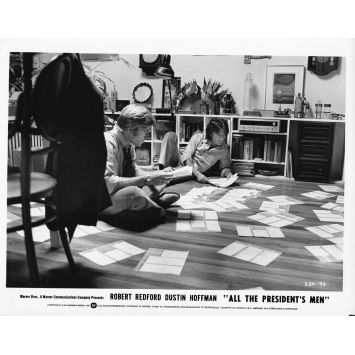 LES HOMMES DU PRESIDENT Photo de presse 250-92 - 20x25 cm. - 1976 - Dustin Hoffman, Alan J. Pakula
