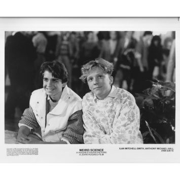 WEIRD SCIENCE U.S Movie Press Stills 228-15 - 8x10 in. - 1985 - John Hugues, Anthony Michael Hall