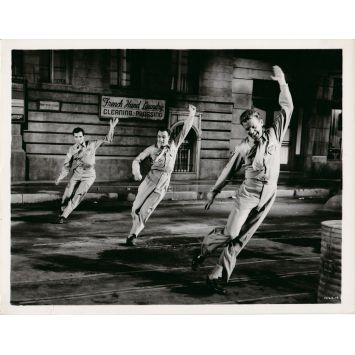 BEAU FIXE SUR NEW YORK Photo de presse 1663-19 - 20x25 cm. - 1955 - Gene Kelly, Stanley Donen