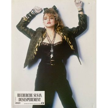 RECHERCHE SUSAN DESESPEREMENT Photo de film N02 - 22x28 cm. - 1985 - Susan Seidelman, Madonna