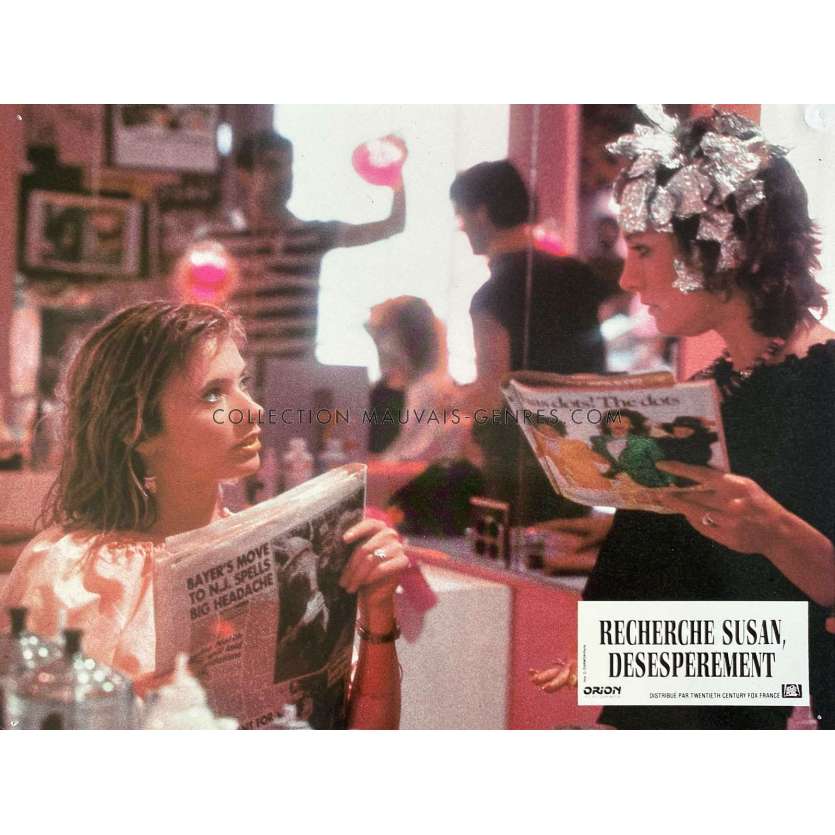 RECHERCHE SUSAN DESESPEREMENT Photo de film N05 - 22x28 cm. - 1985 - Susan Seidelman, Madonna
