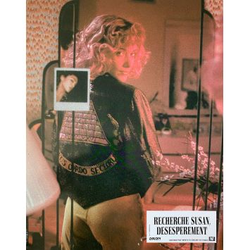 RECHERCHE SUSAN DESESPEREMENT Photo de film N09 - 22x28 cm. - 1985 - Susan Seidelman, Madonna