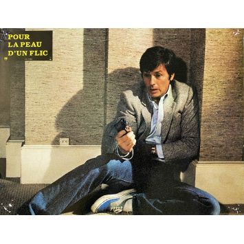 FOR A COP'S HIDE French Lobby Card- 9x12 in. - 1981 - Alain Delon, Alain Delon