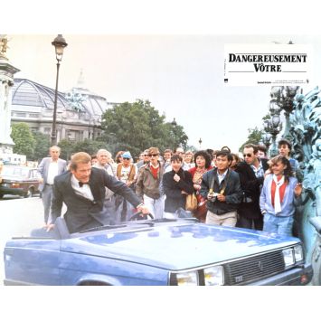 DANGEREUSEMENT VOTRE Photo de film N01 - 22x28 cm. - 1985 - James Bond, Roger Moore