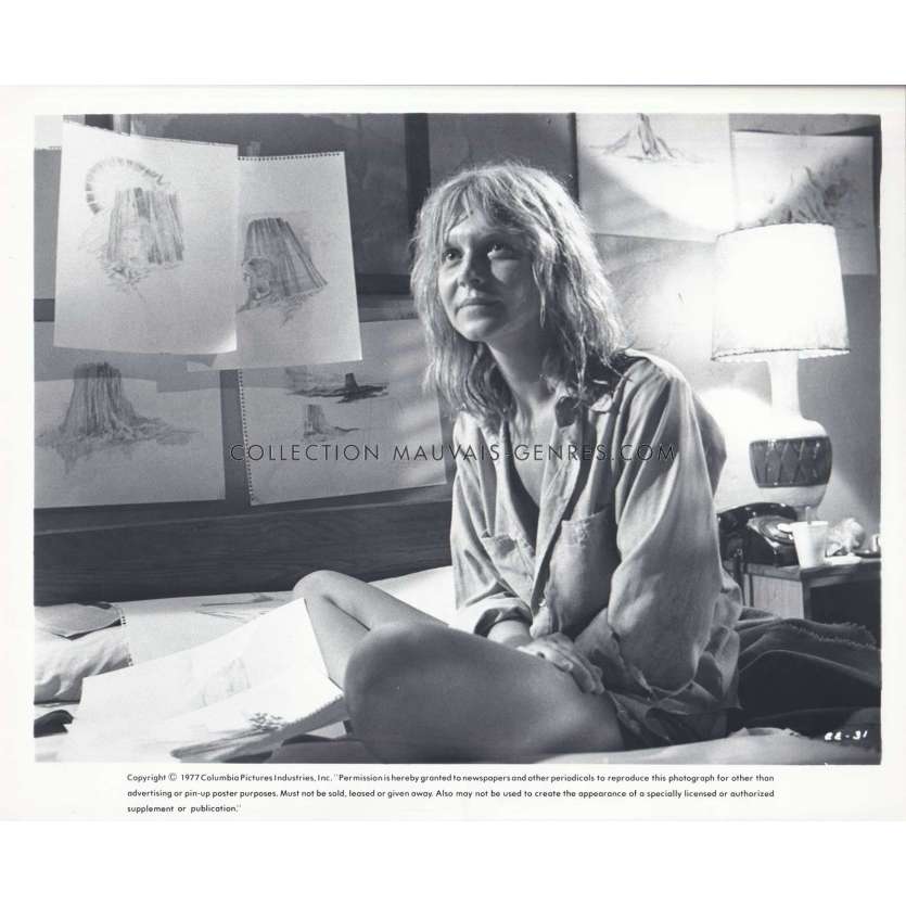 CLOSE ENCOUNTERS OF THE THIRD KIND U.S Movie Still CE-31 - 8x10 in. - 1977 - Steven Spielberg, Richard Dreyfuss