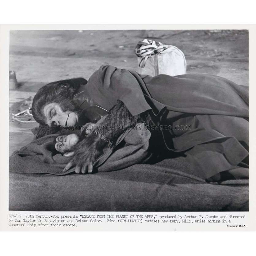 ESCAPE FROM THE PLANET OF THE APES U.S Movie Still EPA-15 - 8x10 in. - 1971 - Don Taylor, Roddy McDowall