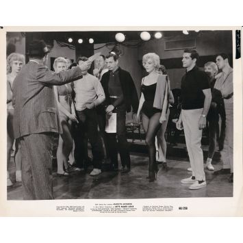 LE MILLIARDAIRE Photo de presse 19-124 - 20x25 cm. - 1960 - George Cukor, Marilyn Monroe