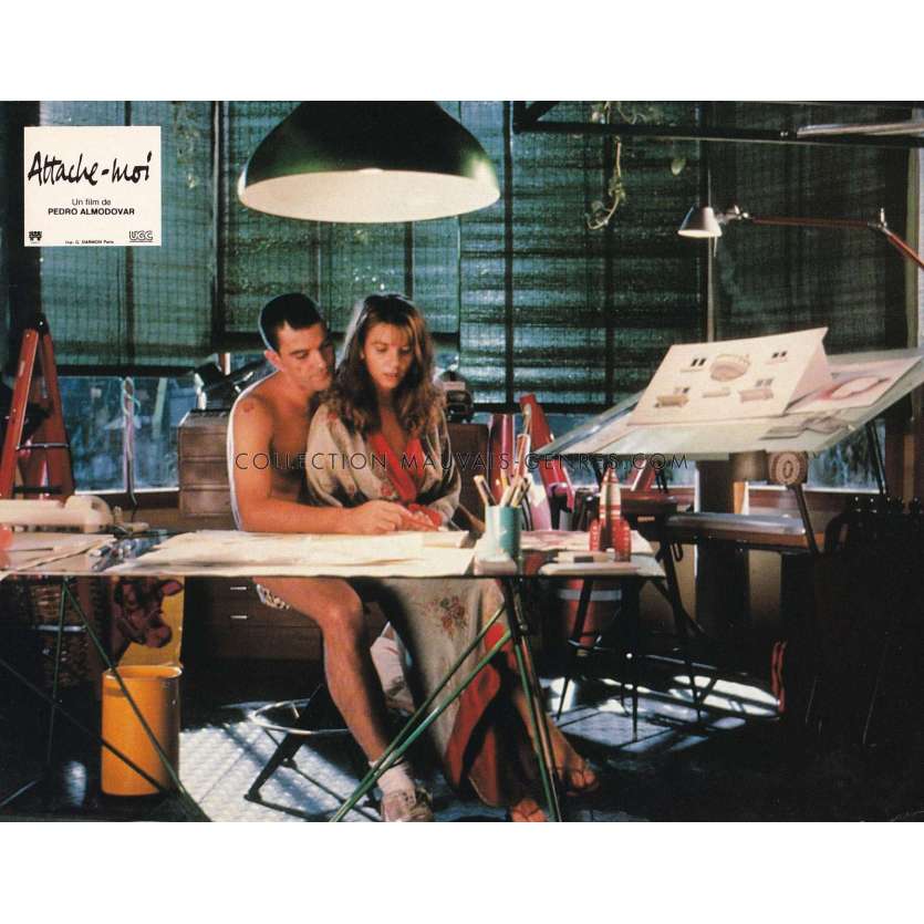 ATTACHE MOI Photo de film N03 - 21x30 cm. - 1989 - Pedro Almodovar, Victoria Abril