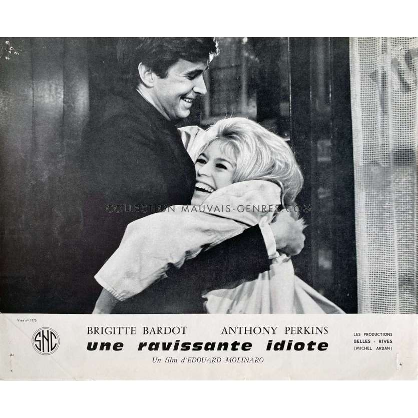 UNE RAVISSANTE IDIOTE Photo de film N05 - 24x30 cm. - 1964 - Edouard Molinaro, Brigitte Bardot