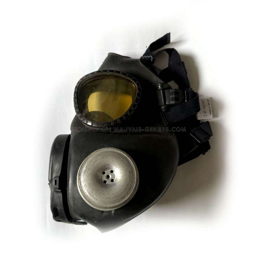 THE NEST Screen-Used U.S M17A1 Gas Mask N2- 2002 - Movie Prop, Florent-Emilio Siri